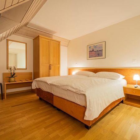 Hotel Du Cheval Blanc - City Center 불레 외부 사진