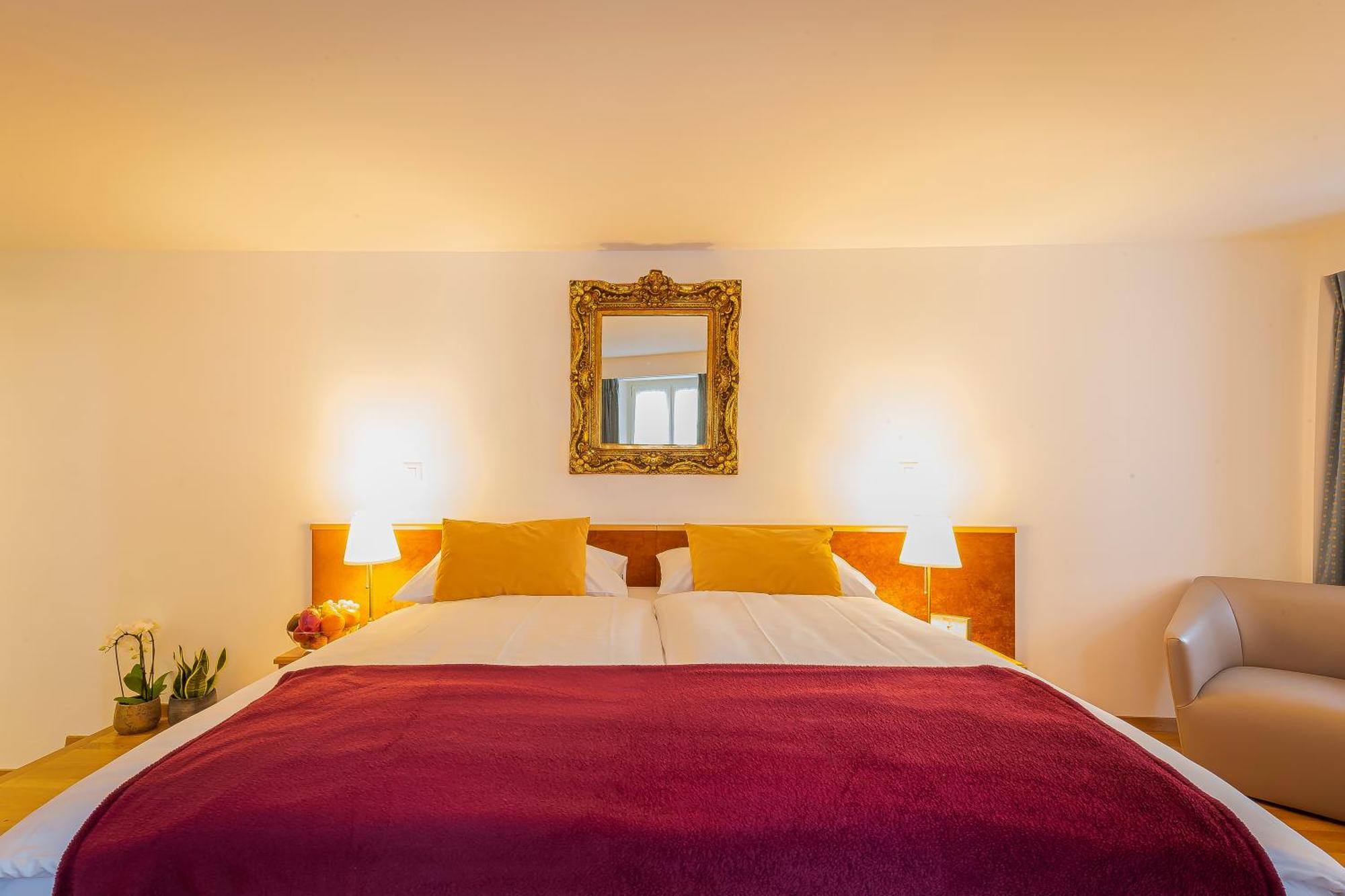 Hotel Du Cheval Blanc - City Center 불레 외부 사진